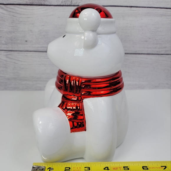 Bath & Body Works Slatkin & Co. Ceramic Christmas Polar Bear Candle Figurine